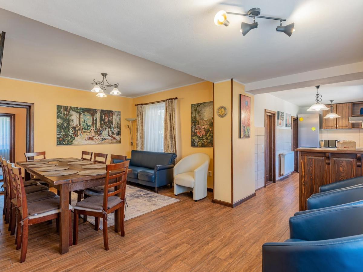 ホテル Casa Saraste Rîşnov エクステリア 写真