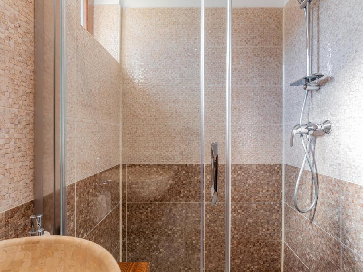 ホテル Casa Saraste Rîşnov エクステリア 写真