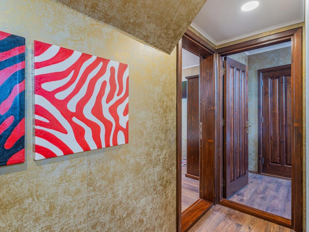 ホテル Casa Saraste Rîşnov エクステリア 写真